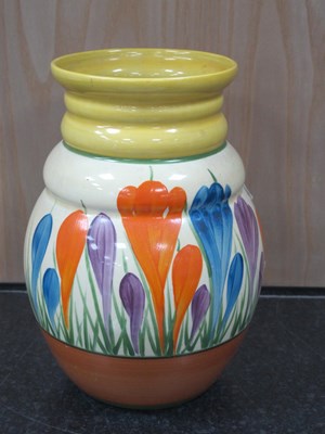 Lot 1090 - A Newport Pottery Bizarre Clarice Cliff Vase,...