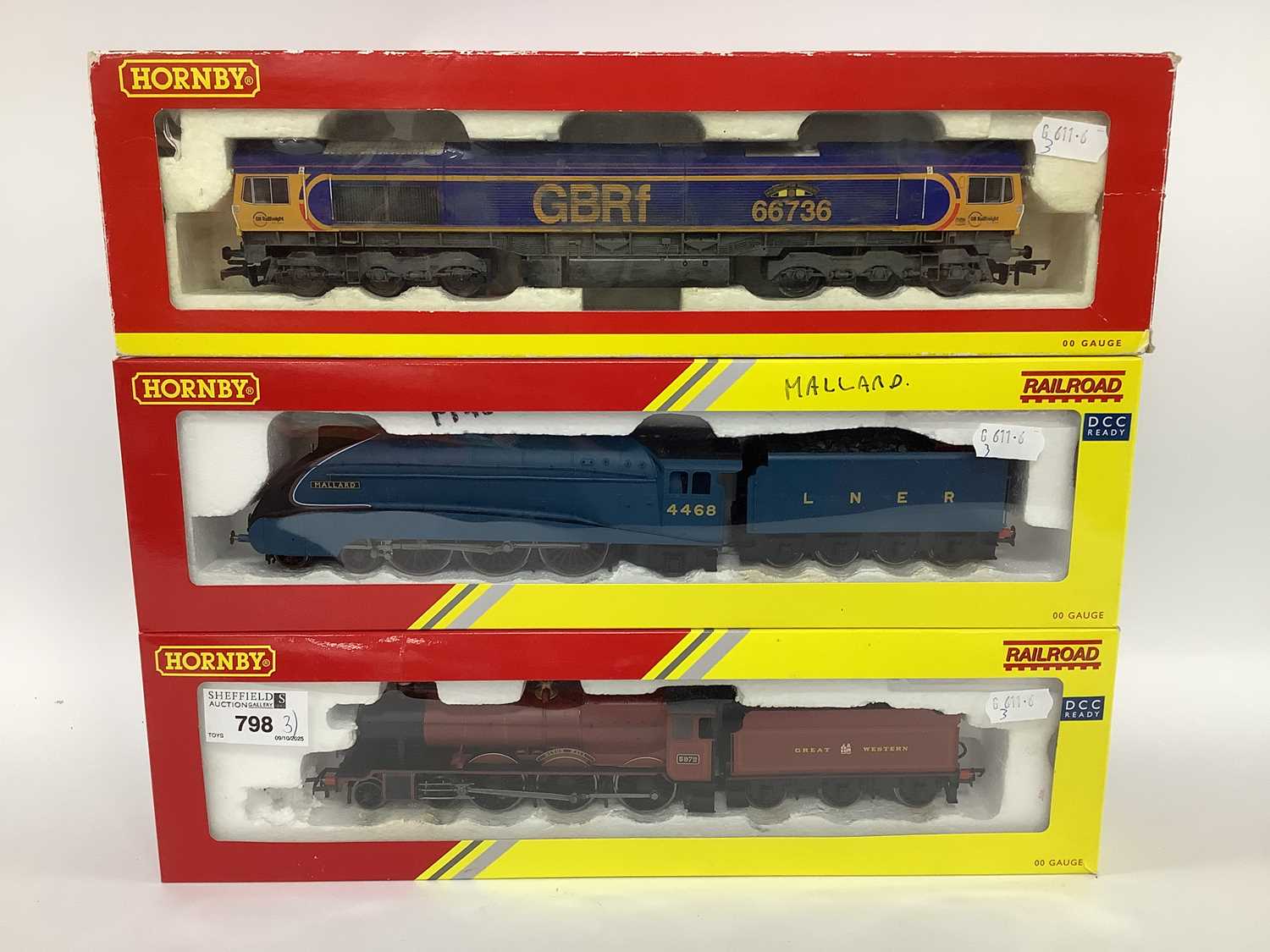 Lot 798 - Three Hornby OO gauge locomotives.