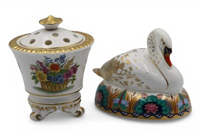 Lot 1080 - A Royal Crown Derby Swan Paperweight, ‪silver...