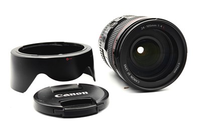 Lot 1253 - A Canon EF 24-105mm f/4 L IS USM Lens with...