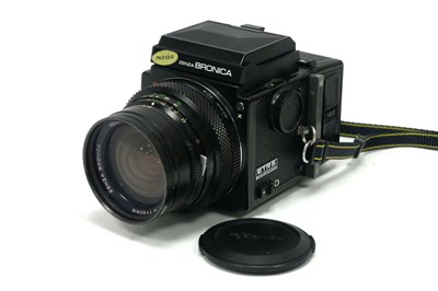 Lot 1250 - A Zenza Bronica ETRS Medium Format Camera,...