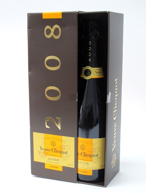Lot 1476 - Champagne - Veuve Cliquot 2008 Vintage...