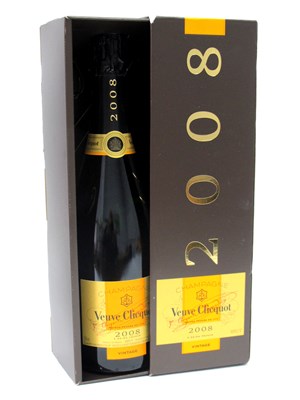 Lot 1477 - Champagne - Veuve Cliquot 2008 Vintage...