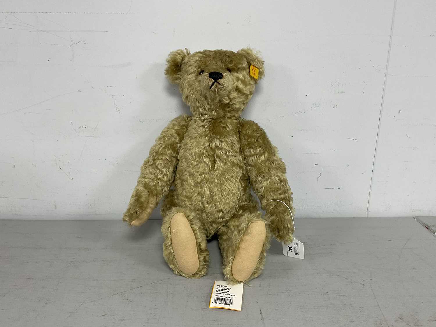 Lot 347 - A Modern Steiff #000751 Classic 1920 Replica...
