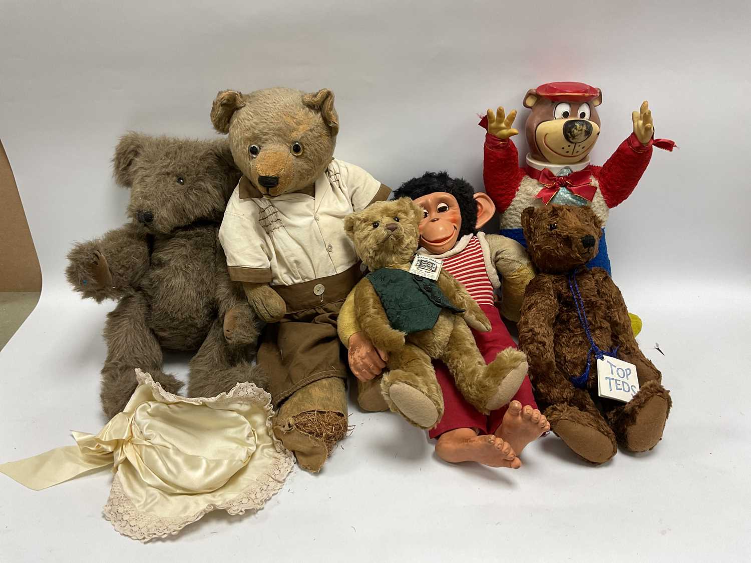 Lot 341 - Six teddy bears / soft toys, including Mother...