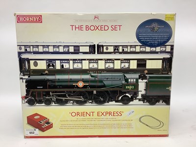 Lot 652 - A boxed Hornby 00 gauge "Orient Express" train...