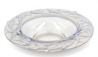 Lot 1007 - An Early XX Century Opalescent Glass Bowl in...
