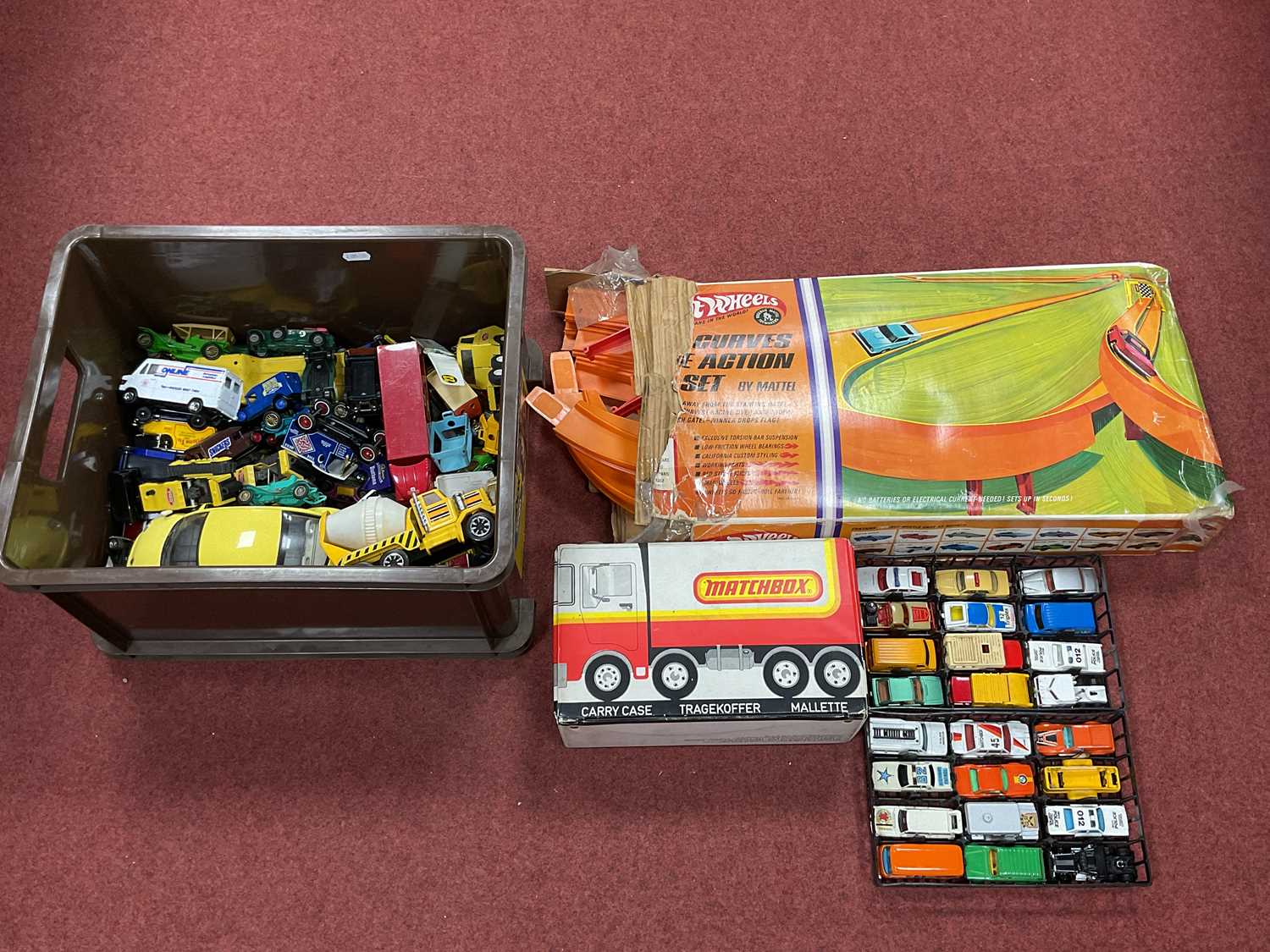 Lot 380 - A quantity of loose Diecast model vehicles by...