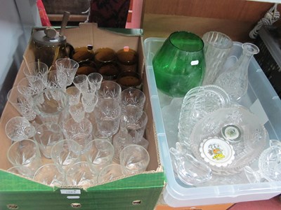 Lot 1083 - Crystal and glassware, including various cut...