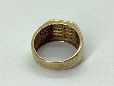 Lot 79 - The Genuine Gemstone Company; A Gent's 9ct...