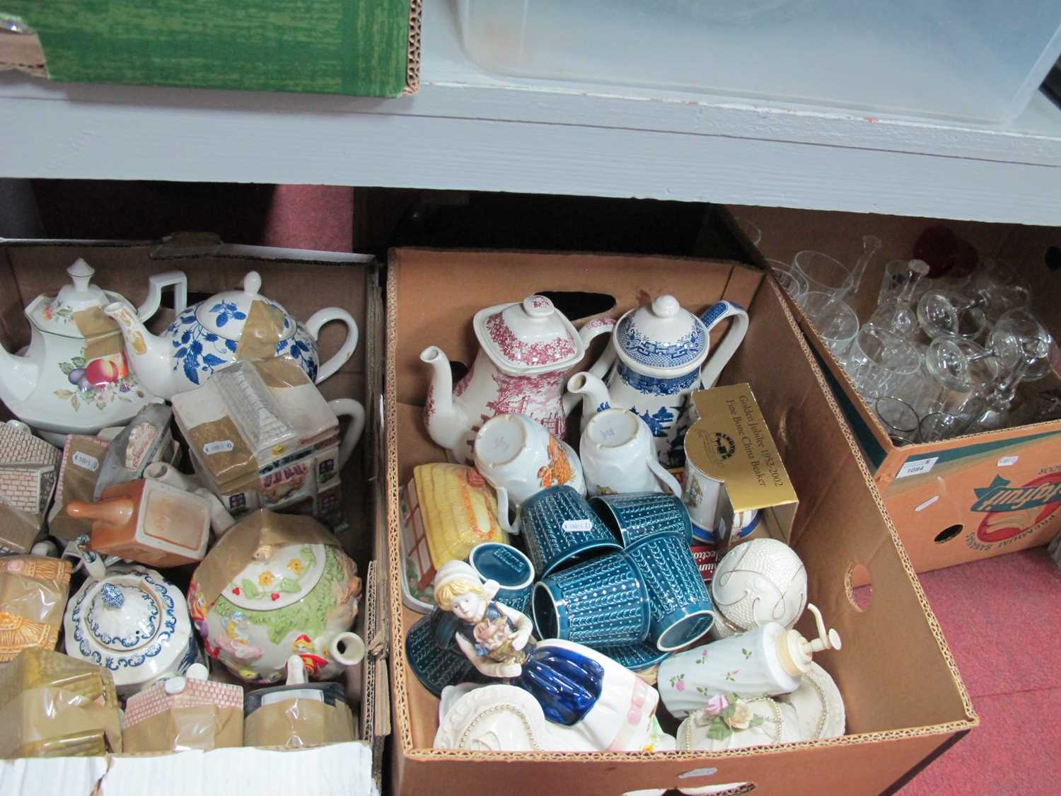 Lot 1084 - Ceramics and Glassware, including glass and...
