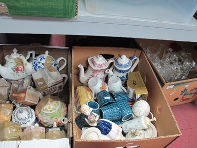 Lot 1084 - Ceramics and Glassware, including glass and...