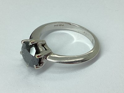 Lot 85 - A Modern 9ct White Gold Black Diamond Single...