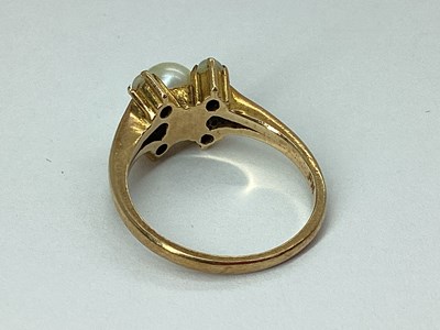 Lot 95 - A Vintage 9ct Gold Pearl Inset Dress Ring,...