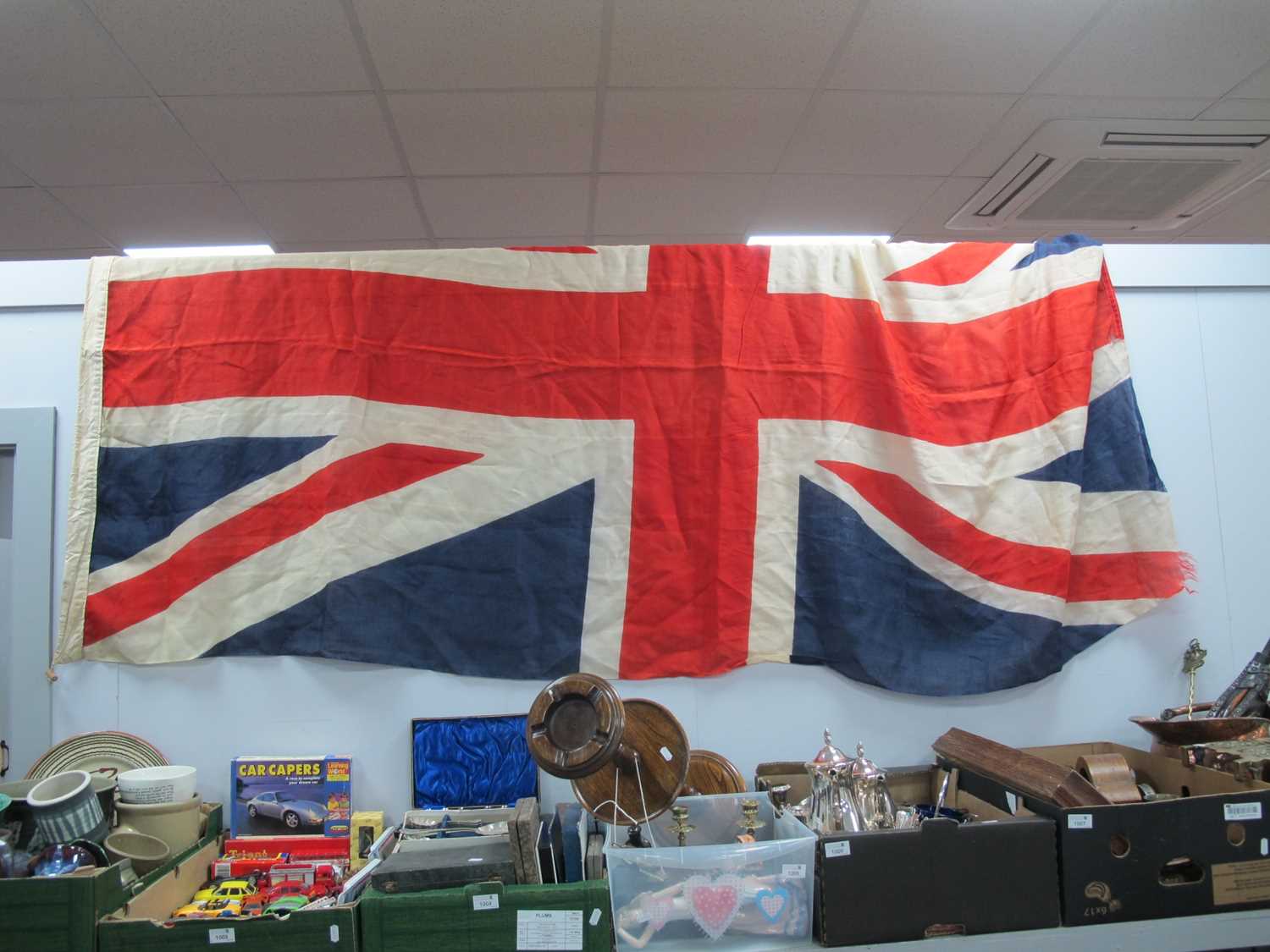 Lot 1008 - Vintage Union Jack Fabric Flag, approx. 270 x...