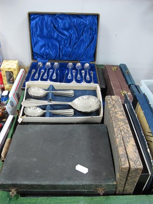 Lot 1004 - Fish Cutlery with sterling ferrules, caviar...