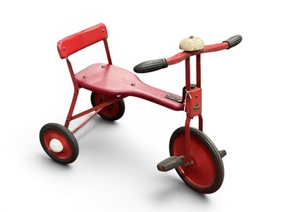 Lot 1550 - A 1950s Traing Three Wheeler Child's Bicycle.