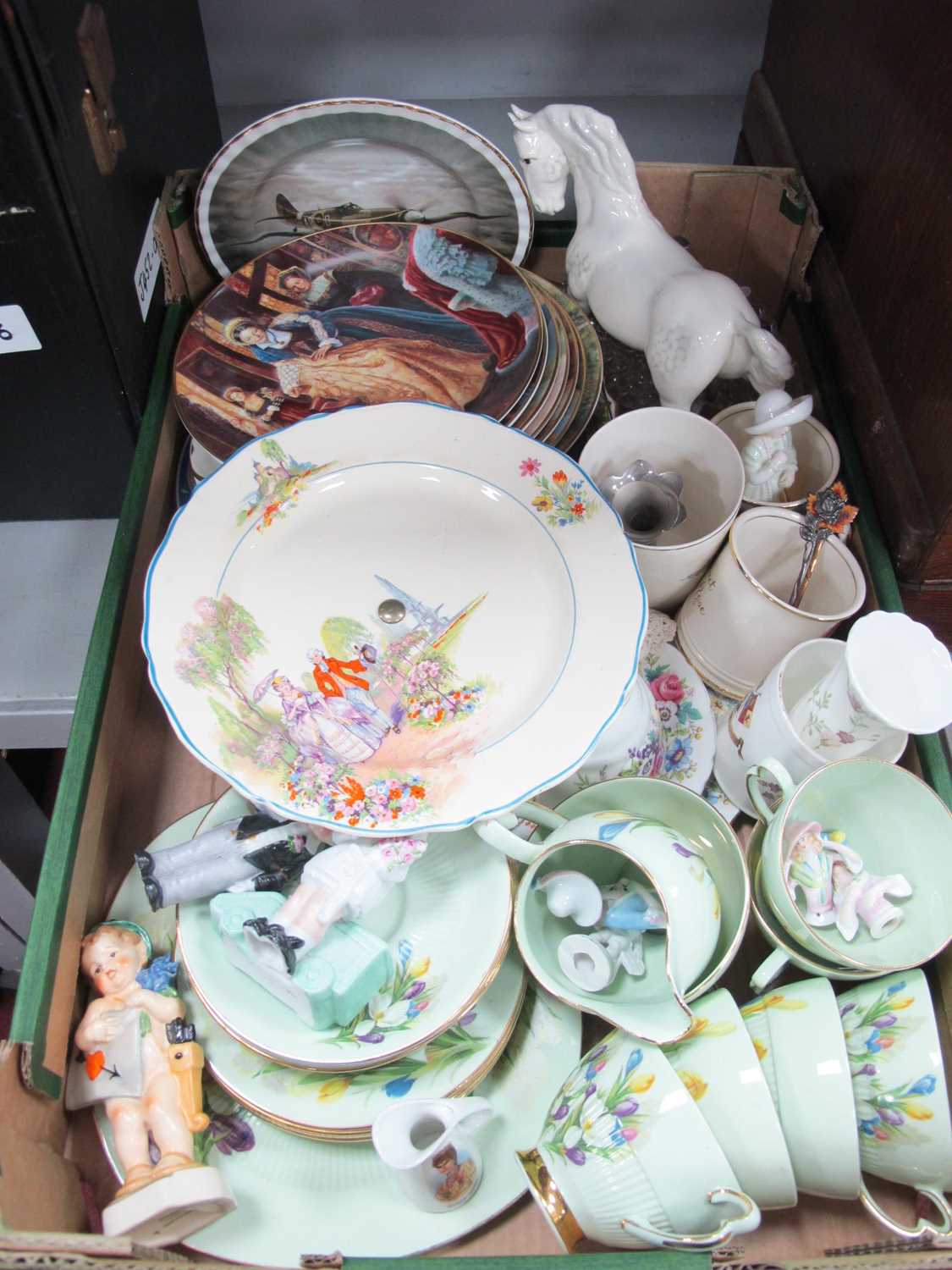 Lot 1028 - Crown Regent Tea Ware, Doulton and other...