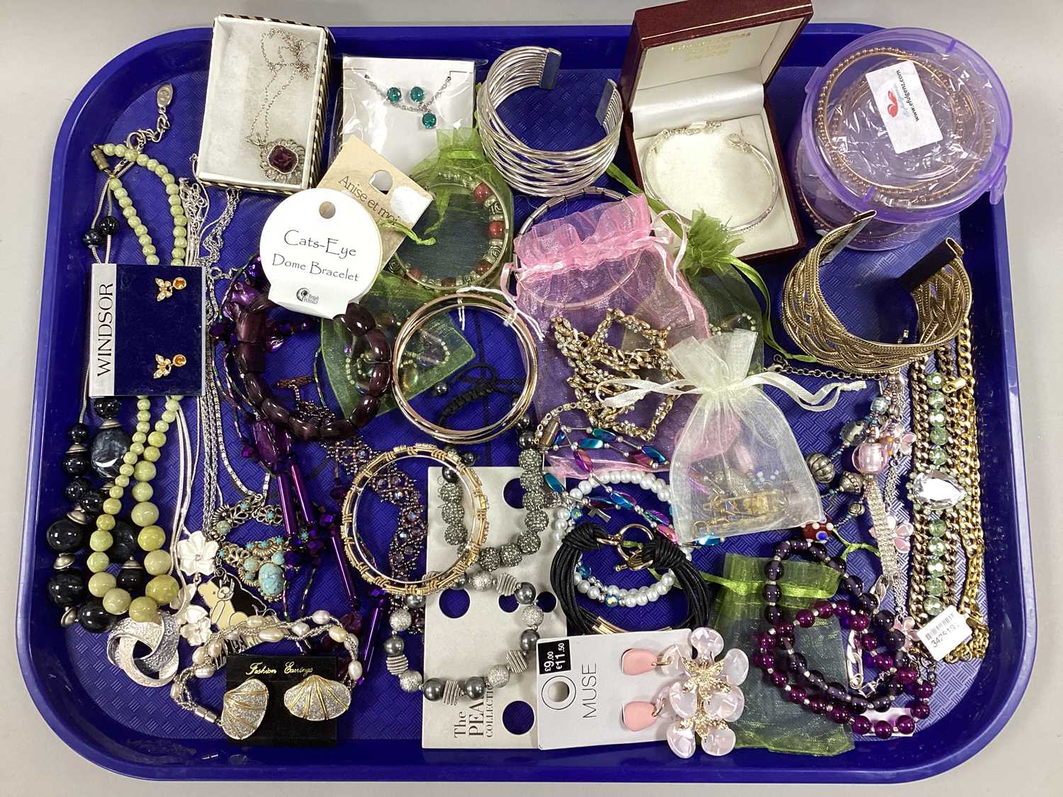 Lot 25 - A Mixed Lot of Assorted Costume Jewellery,...