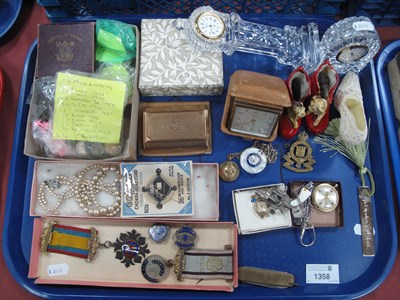 Lot 1358 - Collectables, including vintage GB mixed coins...