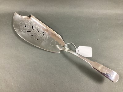 Lot 39 - An Irish Hallmarked Silver Fiddle Pattern Fish...