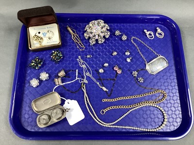 Lot 141 - Clogau 925 Modern Dainty Pendant on Fine Chain,...