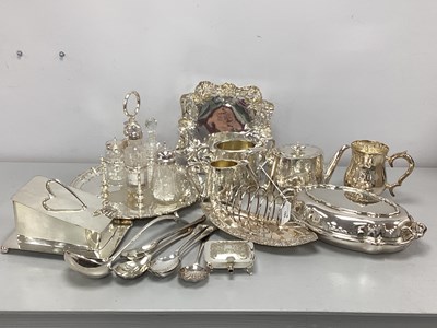 Lot 182 - A Collection of Assorted Plated Ware,...