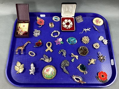 Lot 156 - A Collection of Assorted Brooches, including a...