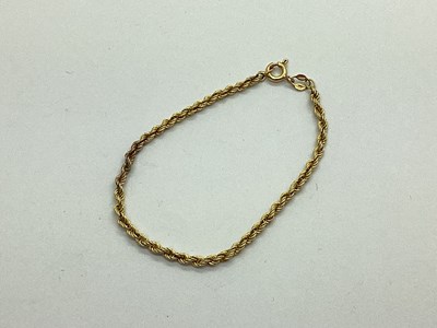 Lot 105 - A Ropetwist Bracelet, stamped "375",...