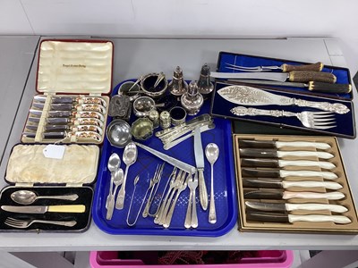 Lot 176 - Royal Crown Derby Ceramic Handled Tea Knives,...