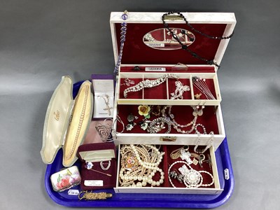 Lot 151 - A Collection of Vintage and Later Costume...