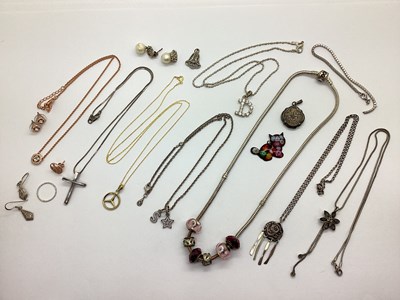 Lot 131 - 925 and Other Chains, pendants, Pandora chain...