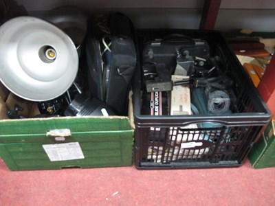 Lot 1049 - Electronics and projection equipment,...